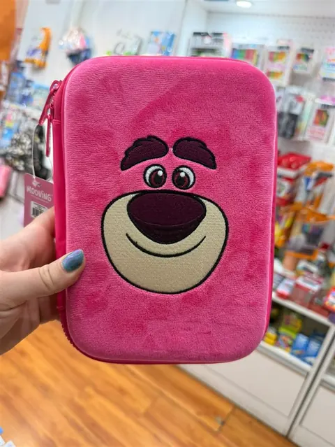 Cartuchera Mooving con oso de peluche rosa — Les Enfants Librería Boutique